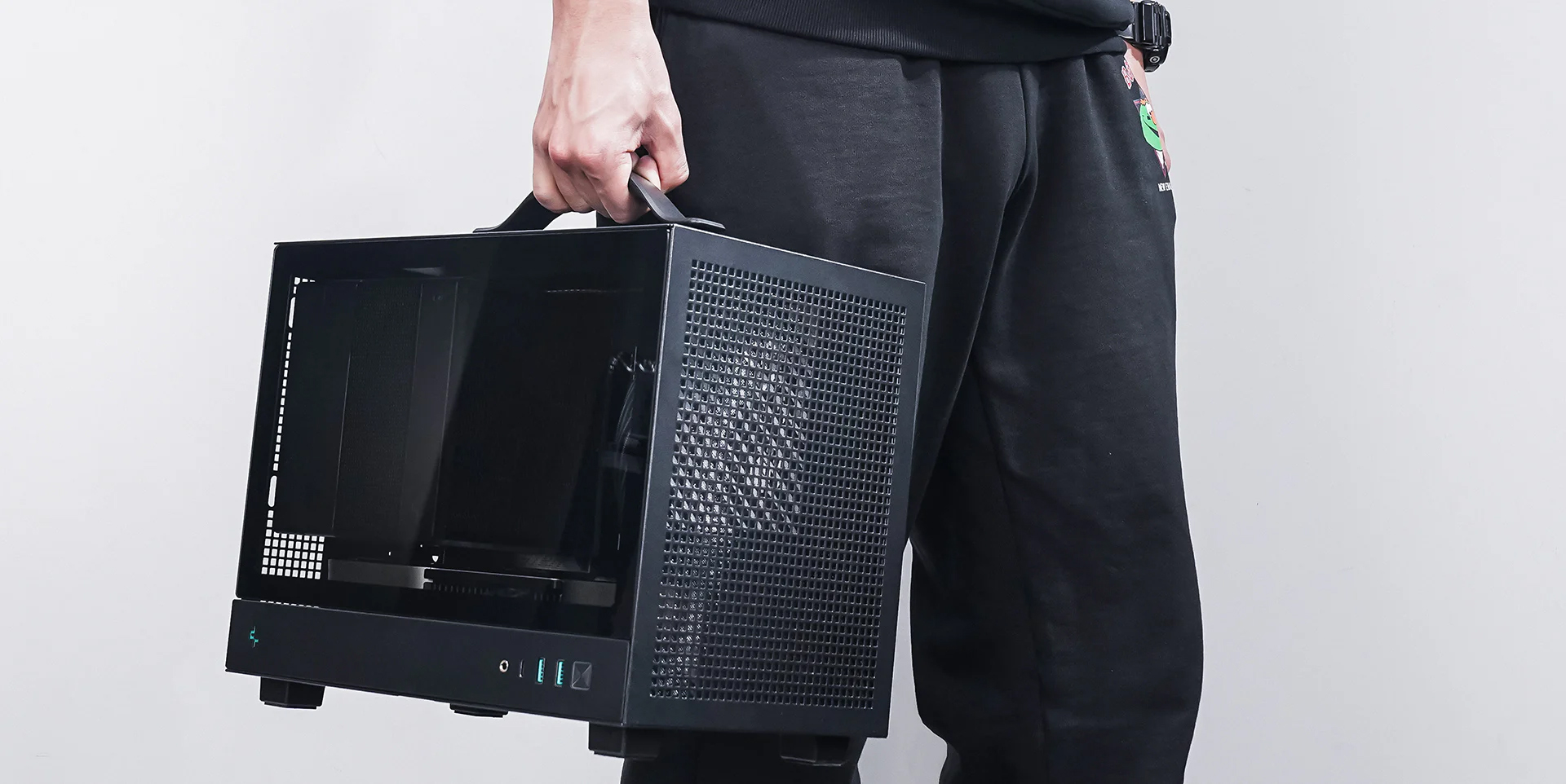 Vỏ Case Máy Tính Deepcool CH160 iTX Black