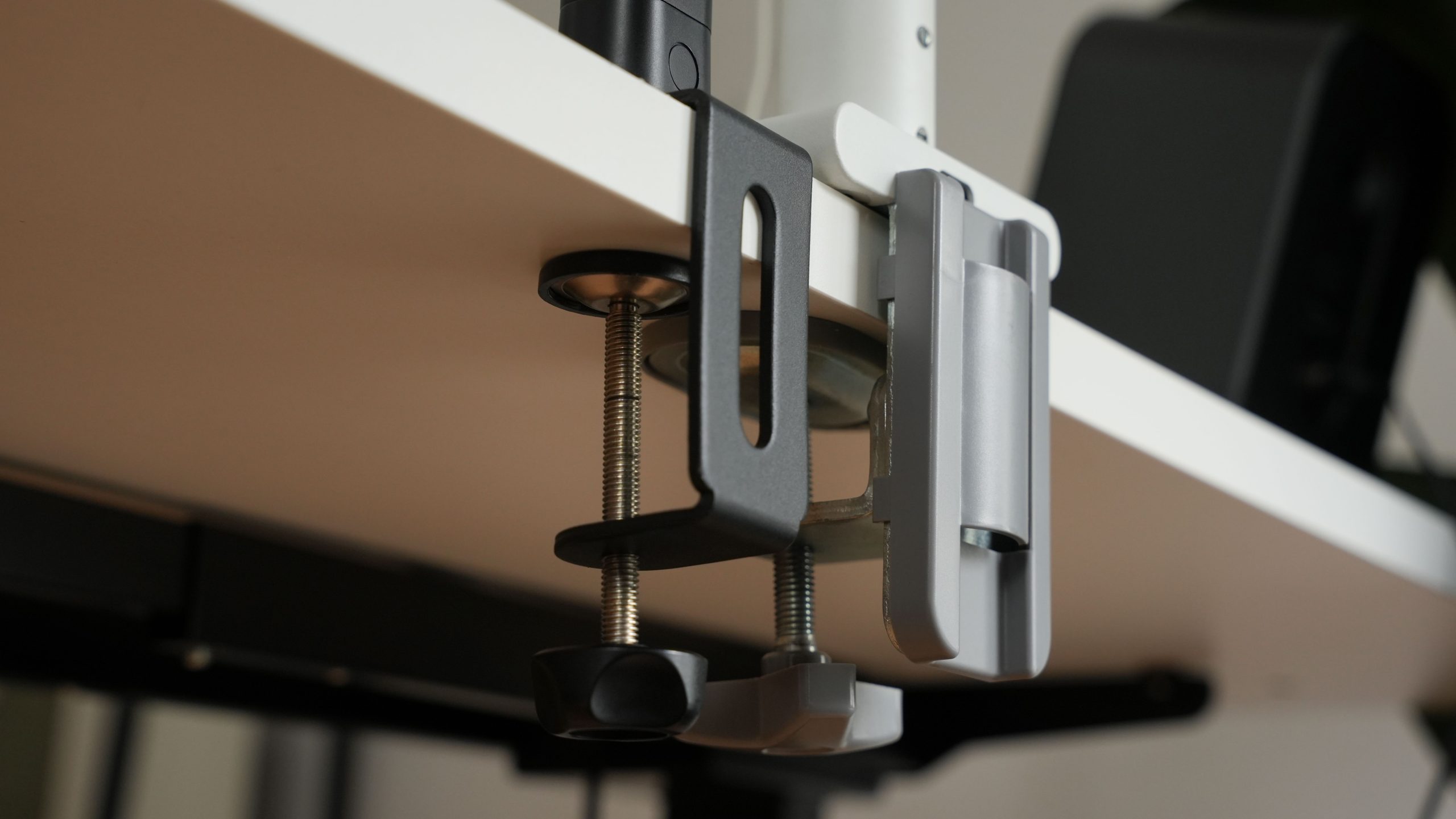 Đèn bàn LED HyperWork Luna DL01