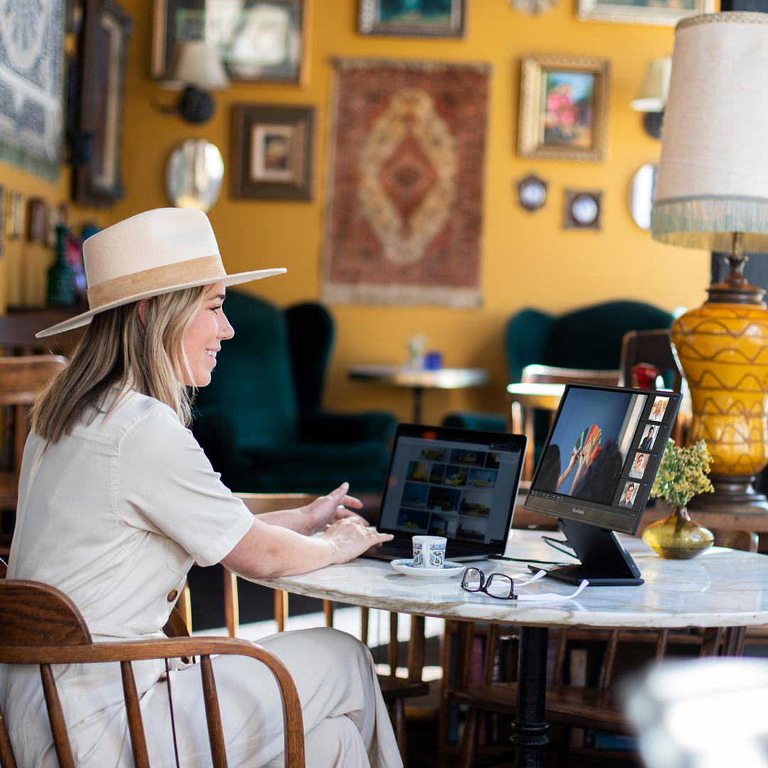 Màn Hình di động ViewSonic VP16-OLED 15.6 inch FHD Oled 60Hz