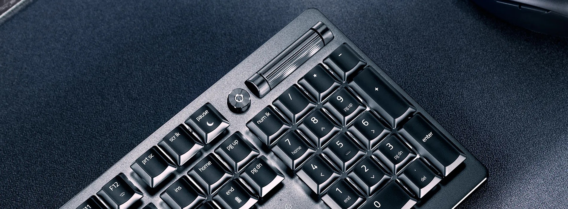 Bàn phím cơ Razer DeathStalker V2 Pro - Linear Red Switch