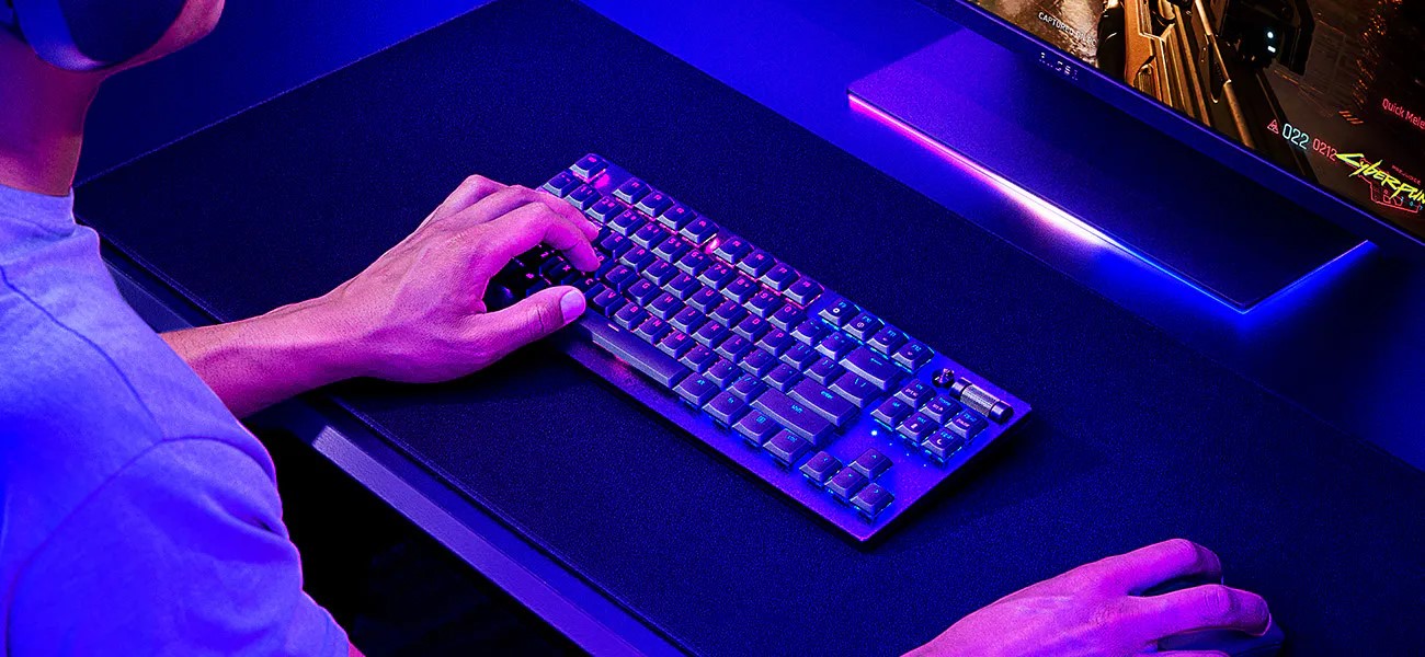 bàn phím cơ Razer DeathStalker V2 Pro Tenkeyless Wireless (Linear Red Switch)