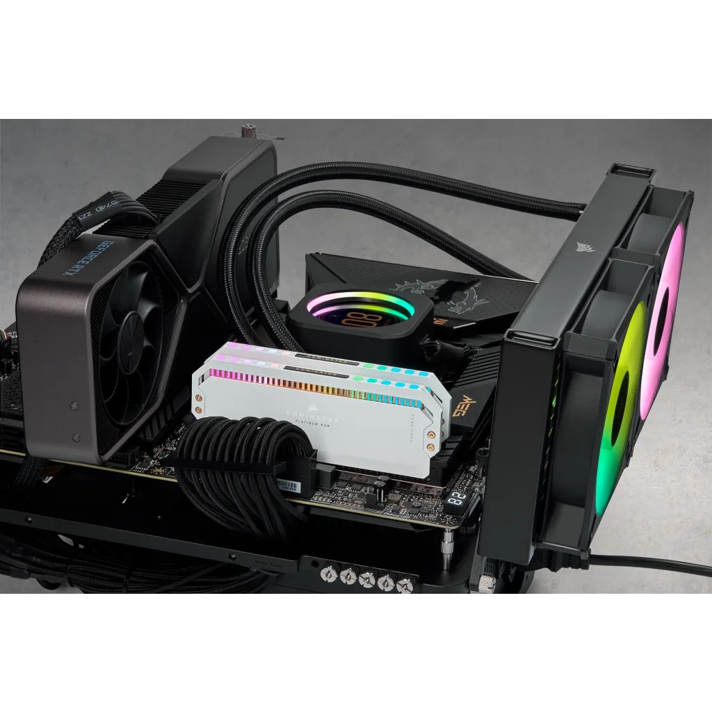Ram PC Corsair Dominator Platinum RGB White 64GB 5600MHz DDR5 (2x32GB)_CMT64GX5M2B5600C40W