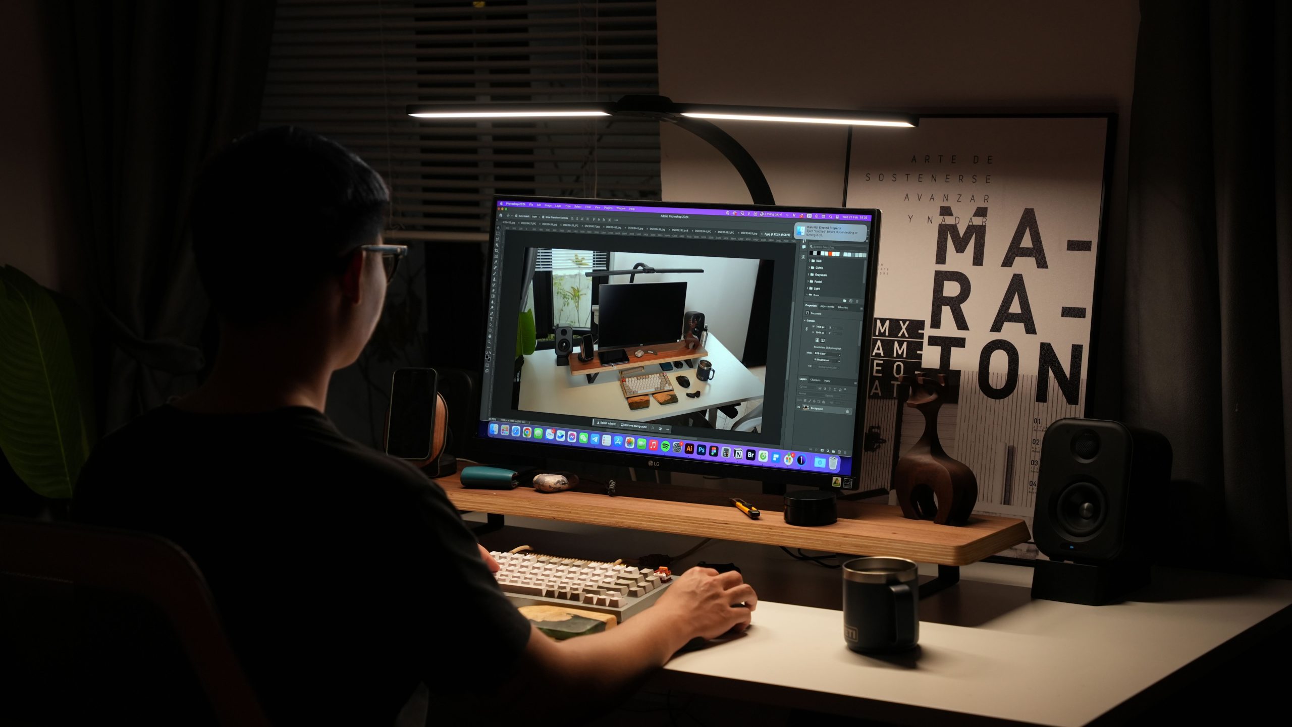 Đèn bàn LED HyperWork Luna DL01