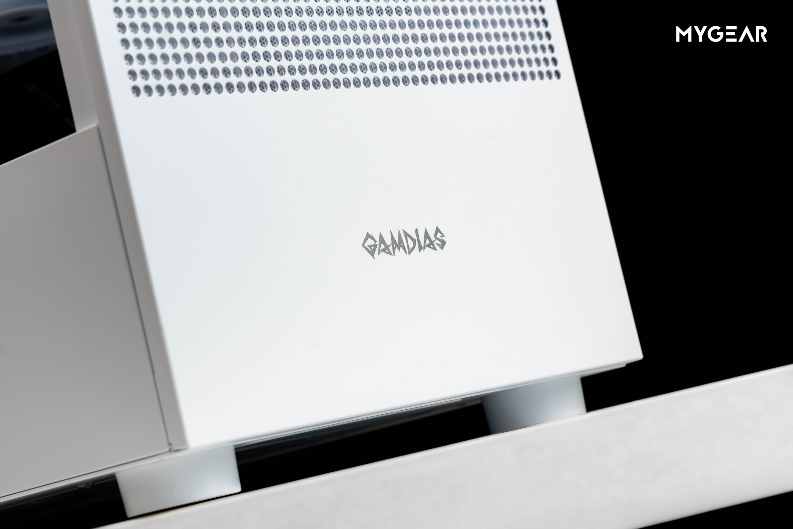 Vỏ máy tính Gamdias Talos E3 Mesh Elite White