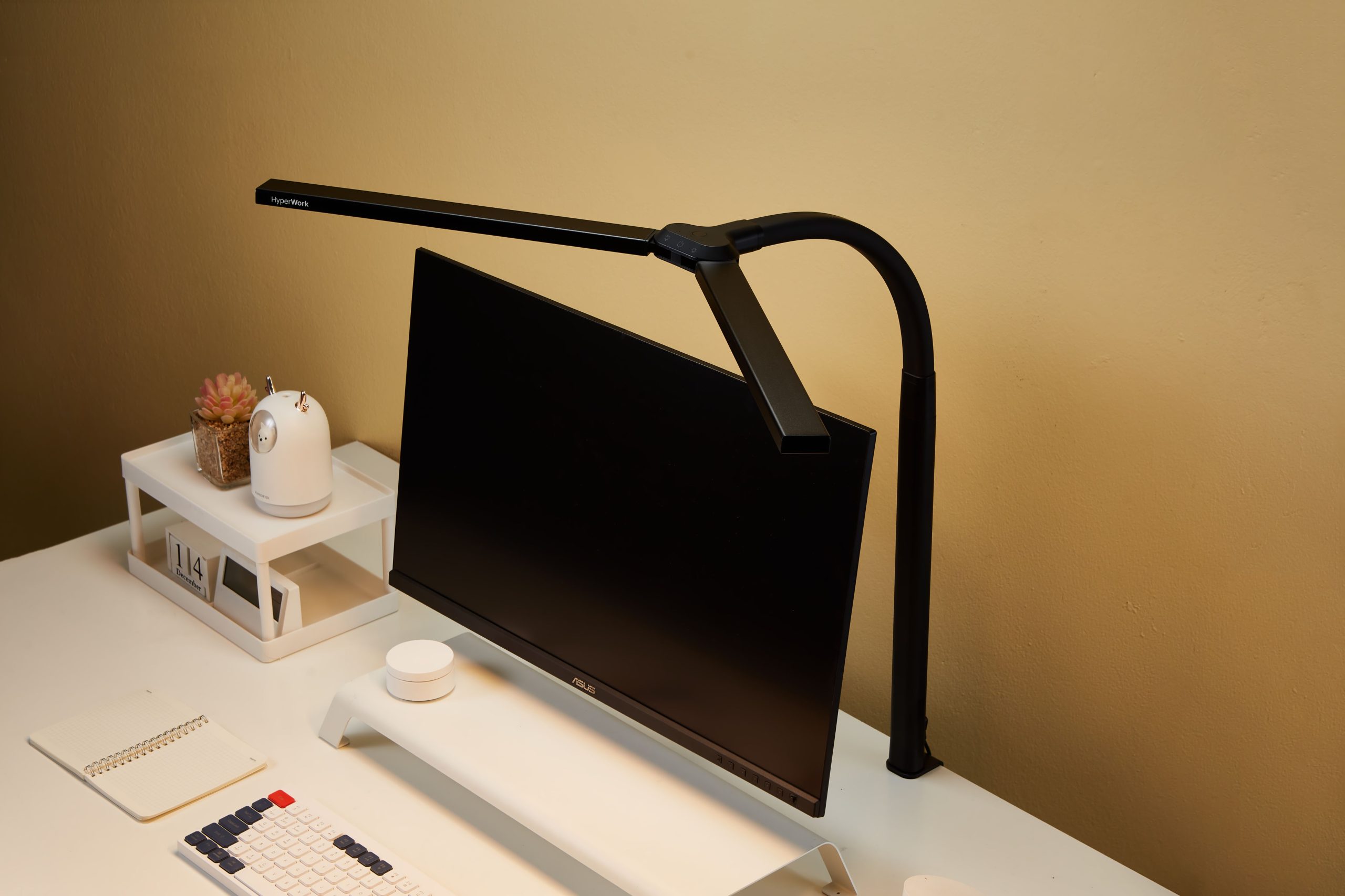 Đèn bàn LED HyperWork Luna DL01