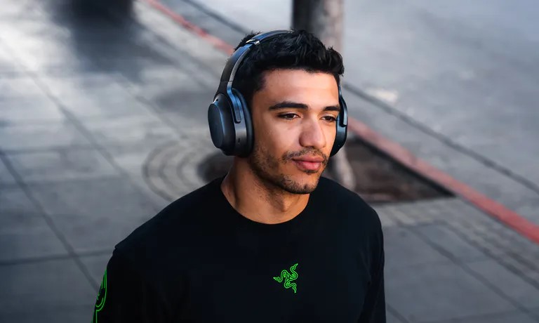 Tai nghe không dây chống ồn Razer Barracuda Pro